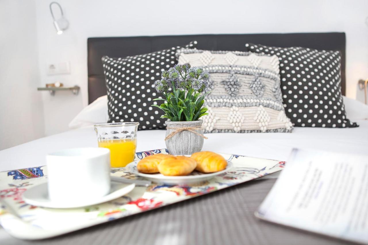 Apartamentos Rg Arenal II Sevilla Kültér fotó