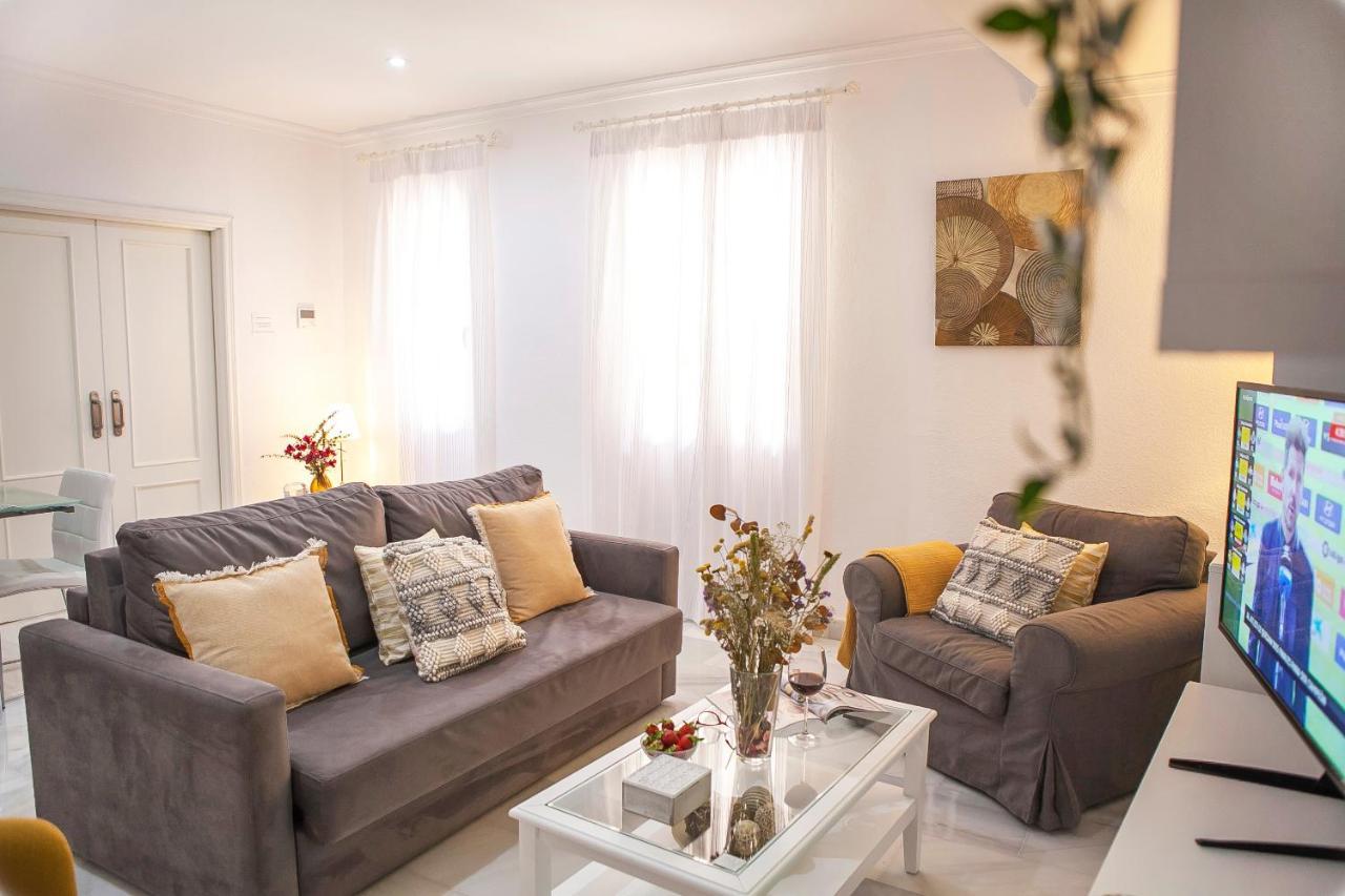 Apartamentos Rg Arenal II Sevilla Kültér fotó